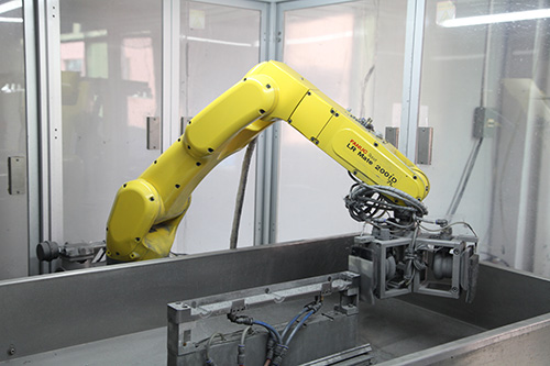 打磨機(jī)器人用于cnc鋁型材加工