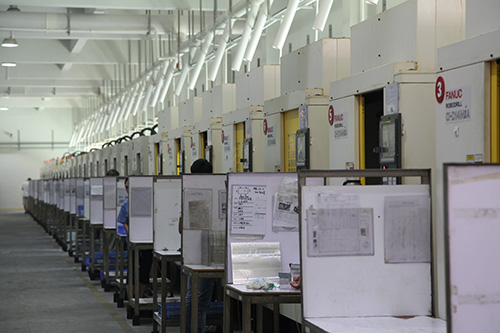 CNC加工廠家萬富鑫發(fā)那克加工中心